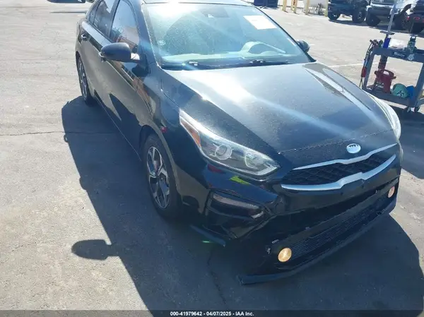 3KPF24ADXKE016732 2019 KIA FORTE - Image 1