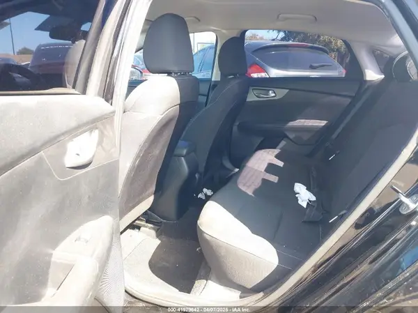 3KPF24ADXKE016732 2019 KIA FORTE - Image 8