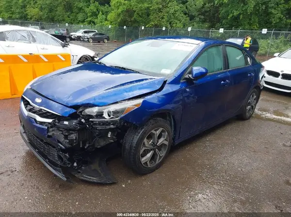 3KPF24ADXKE020084 2019 KIA FORTE - Image 2
