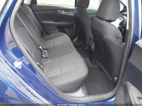 3KPF24ADXKE020084 2019 KIA FORTE - Image 8