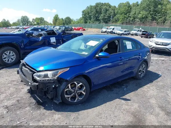 3KPF24ADXKE023910 2019 KIA FORTE - Image 2