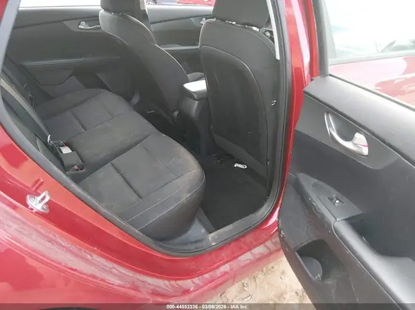 3KPF24ADXKE026838 2019 KIA FORTE - Image 8