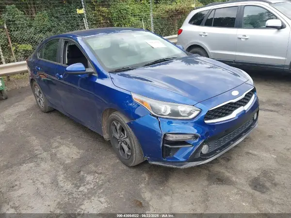 3KPF24ADXKE026855 2019 KIA FORTE - Image 1