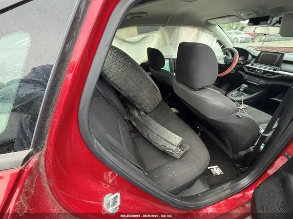 3KPF24ADXKE031537 2019 KIA FORTE - Image 8
