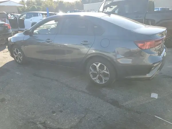 3KPF24ADXKE032770 2019 KIA FORTE - Image 2