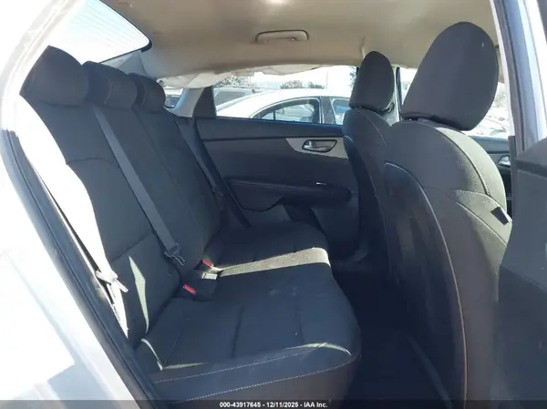 3KPF24ADXKE034745 2019 KIA FORTE - Image 8