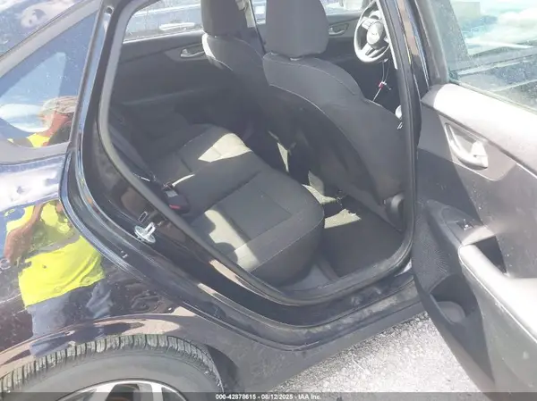 3KPF24ADXKE035636 2019 KIA FORTE - Image 8