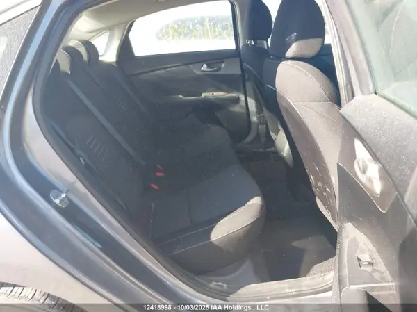3KPF24ADXKE035989 2019 KIA FORTE - Image 8