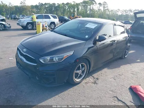 3KPF24ADXKE040027 2019 KIA FORTE - Image 2