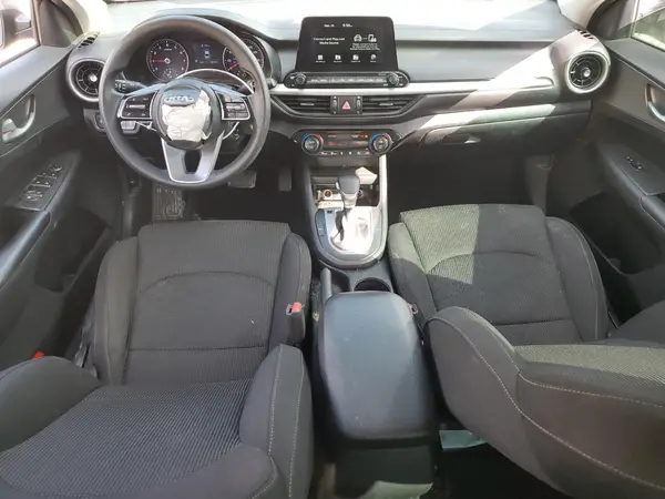 3KPF24ADXKE040626 2019 KIA FORTE - Image 8