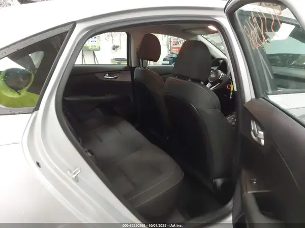 3KPF24ADXKE044658 2019 KIA FORTE - Image 8
