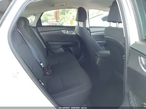 3KPF24ADXKE051366 2019 KIA FORTE - Image 8