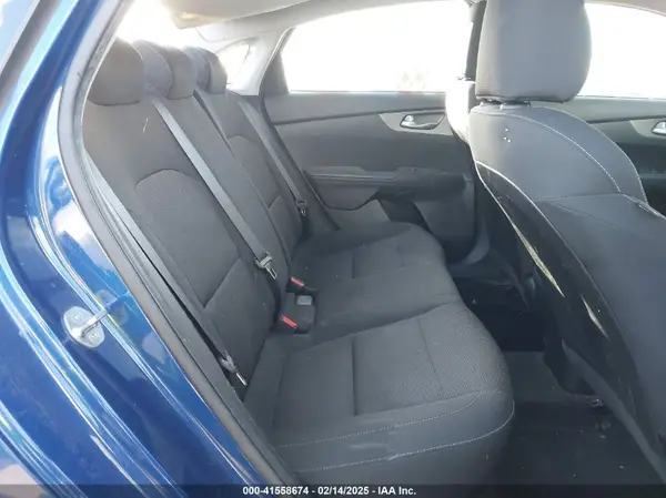 3KPF24ADXKE053523 2019 KIA FORTE - Image 8