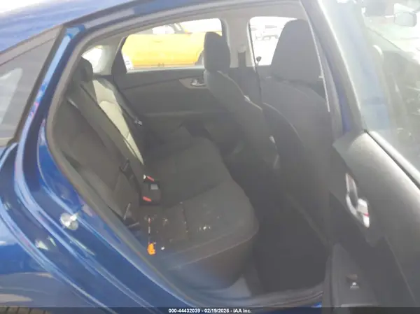 3KPF24ADXKE055918 2019 KIA FORTE - Image 8