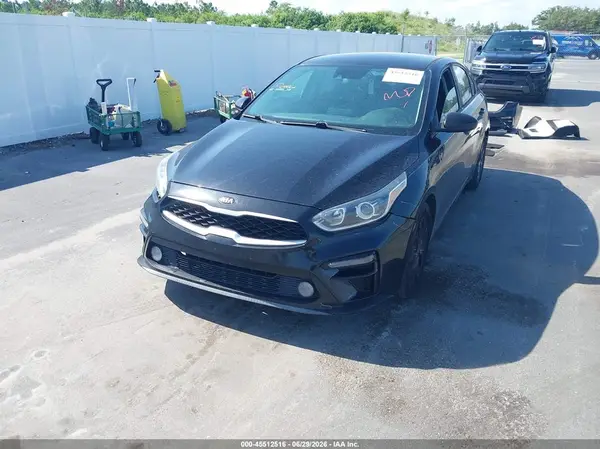3KPF24ADXKE057586 2019 KIA FORTE - Image 2