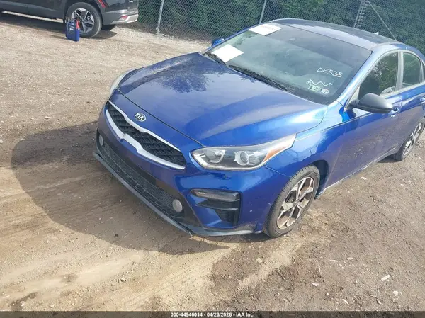 3KPF24ADXKE060388 2019 KIA FORTE - Image 2