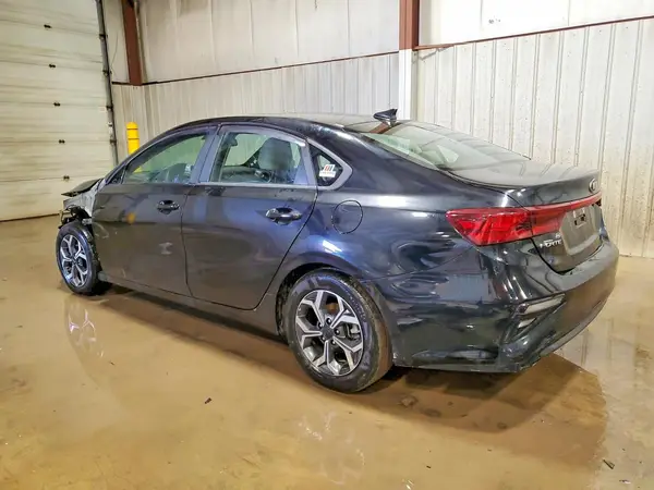 3KPF24ADXKE060701 2019 KIA FORTE - Image 2