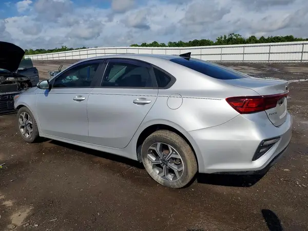 3KPF24ADXKE060973 2019 KIA FORTE - Image 2