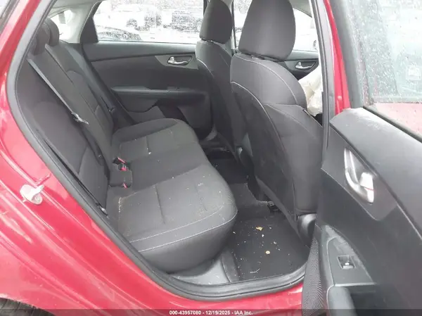 3KPF24ADXKE061198 2019 KIA FORTE - Image 8