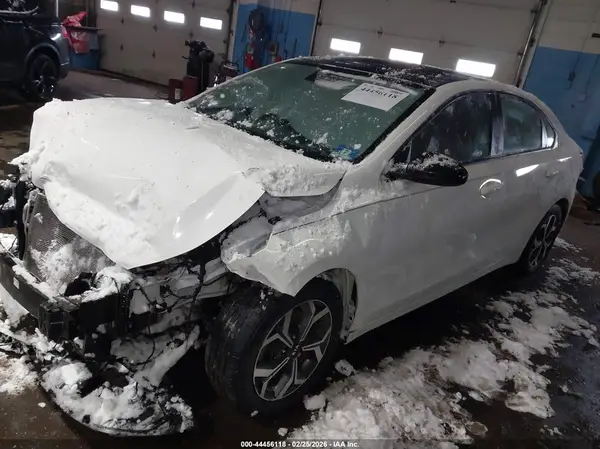 3KPF24ADXKE061296 2019 KIA FORTE - Image 2