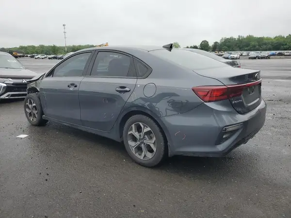 3KPF24ADXKE061556 2019 KIA FORTE - Image 2
