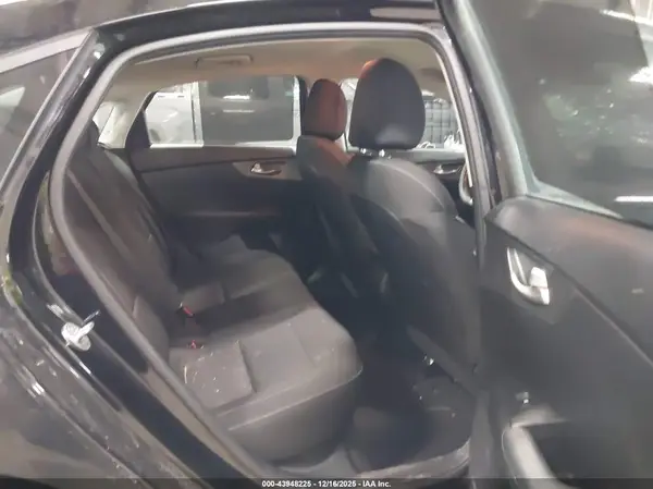 3KPF24ADXKE065574 2019 KIA FORTE - Image 8