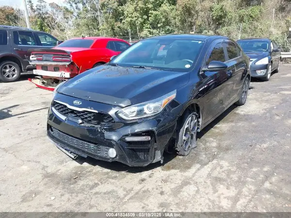 3KPF24ADXKE067633 2019 KIA FORTE - Image 2