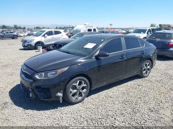 3KPF24ADXKE070127 2019 KIA FORTE - Image 2