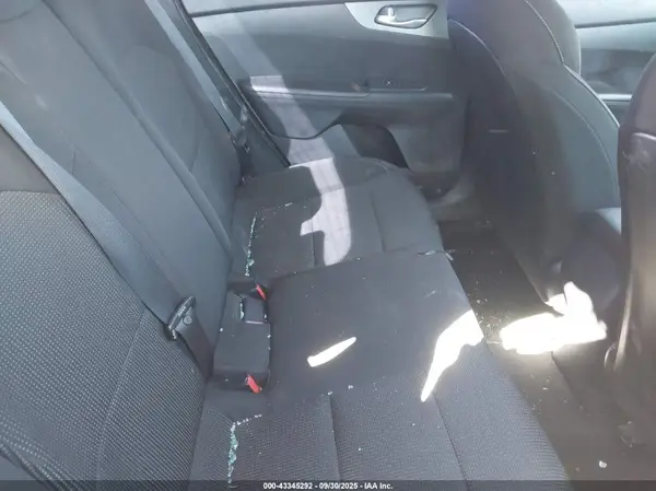 3KPF24ADXKE073142 2019 KIA FORTE - Image 8