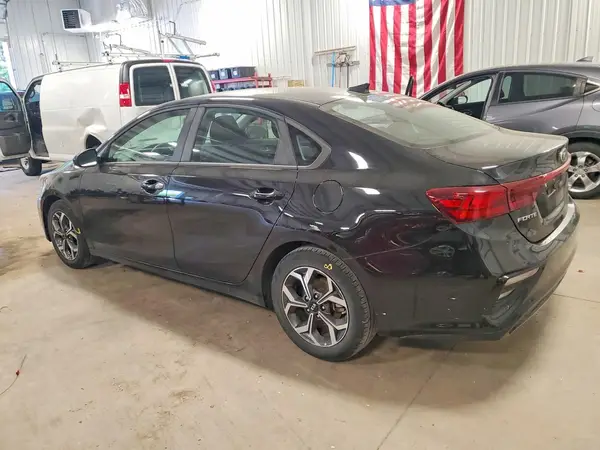 3KPF24ADXKE073321 2019 KIA FORTE - Image 2
