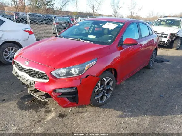 3KPF24ADXKE076199 2019 KIA FORTE - Image 2