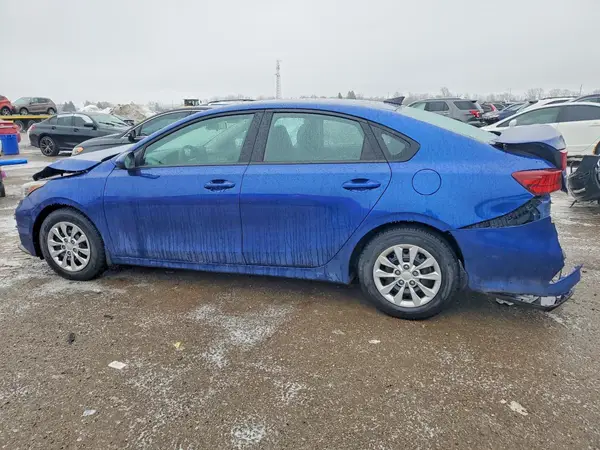 3KPF24ADXKE077367 2019 KIA FORTE - Image 2