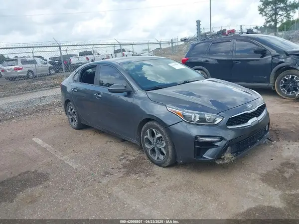 3KPF24ADXKE077398 2019 KIA FORTE - Image 1