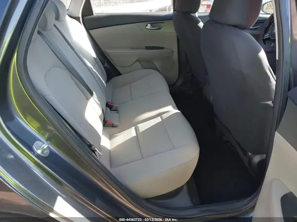3KPF24ADXKE078227 2019 KIA FORTE - Image 8