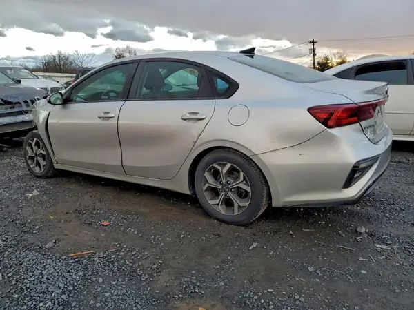 3KPF24ADXKE080057 2019 KIA FORTE - Image 2