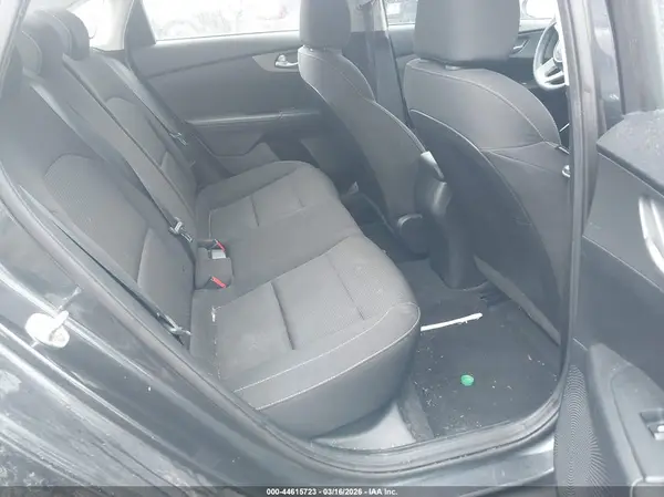 3KPF24ADXKE081547 2019 KIA FORTE - Image 8