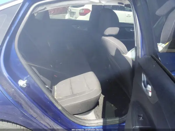 3KPF24ADXKE083556 2019 KIA FORTE - Image 8