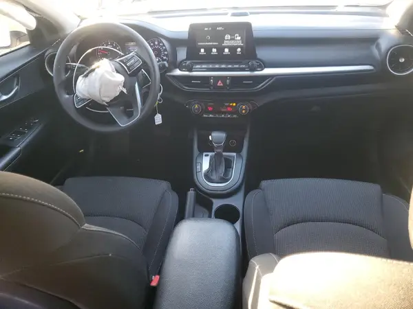 3KPF24ADXKE083881 2019 KIA FORTE - Image 8