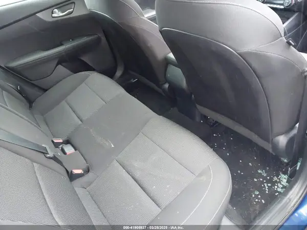3KPF24ADXKE084092 2019 KIA FORTE - Image 8