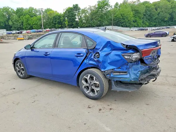 3KPF24ADXKE085467 2019 KIA FORTE - Image 2