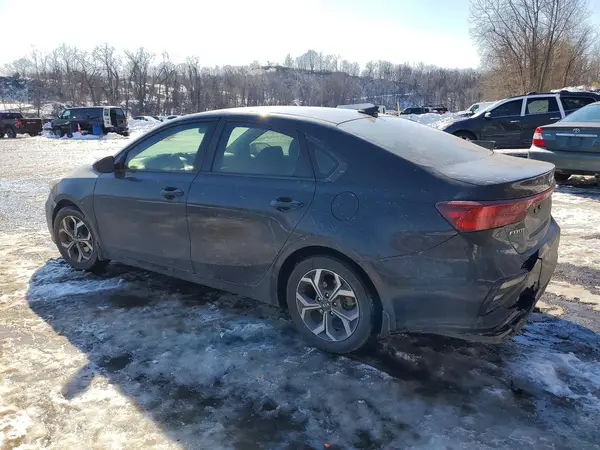3KPF24ADXKE087493 2019 KIA FORTE - Image 2