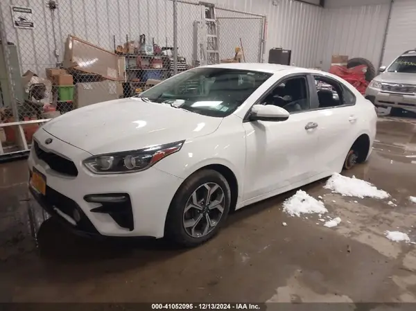 3KPF24ADXKE087543 2019 KIA FORTE - Image 2