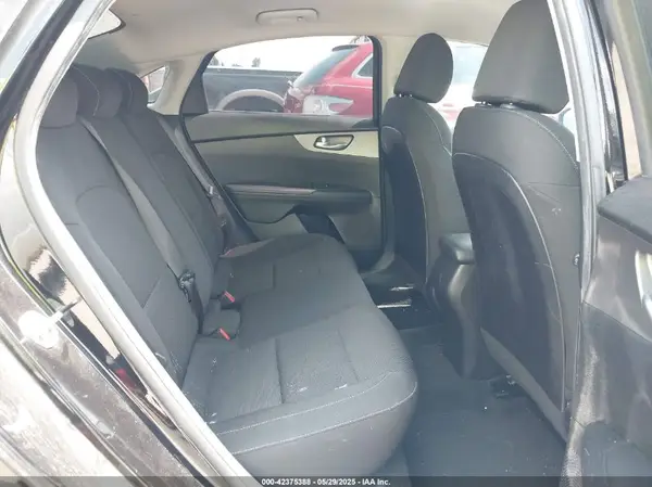 3KPF24ADXKE091799 2019 KIA FORTE - Image 8