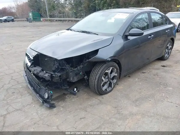 3KPF24ADXKE093682 2019 KIA FORTE - Image 2