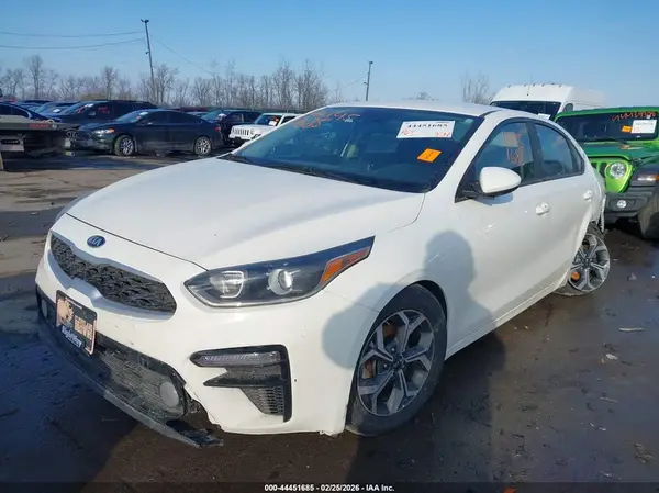 3KPF24ADXKE099384 2019 KIA FORTE - Image 2