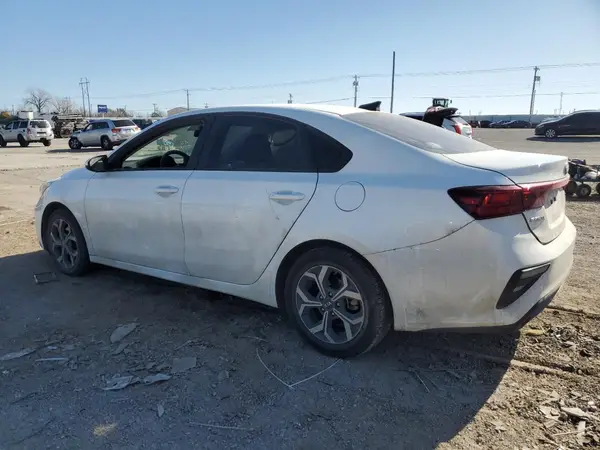 3KPF24ADXKE104549 2019 KIA FORTE - Image 2
