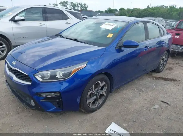3KPF24ADXKE105393 2019 KIA FORTE - Image 2