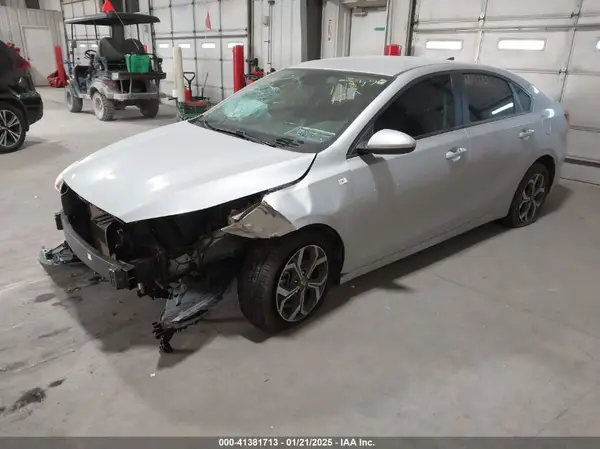 3KPF24ADXKE109783 2019 KIA FORTE - Image 2