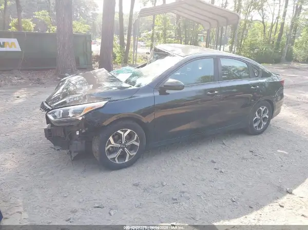 3KPF24ADXKE109881 2019 KIA FORTE - Image 2