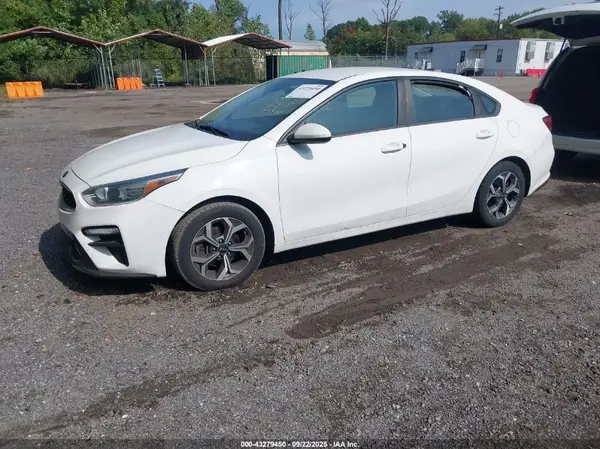 3KPF24ADXKE110920 2019 KIA FORTE - Image 2